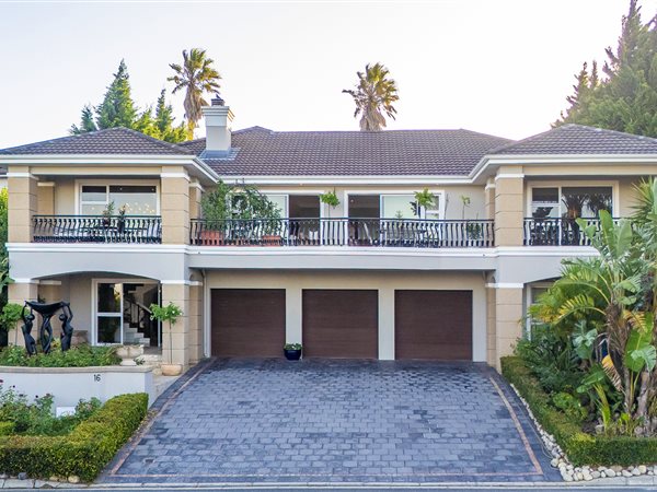 5 Bedroom House 5 Bedroom House