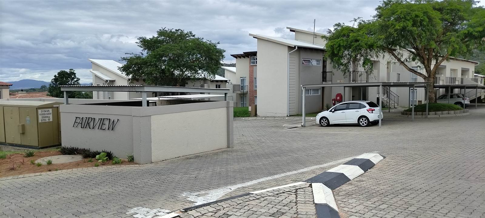 1 Bed Apartment in Nelspruit photo number 4