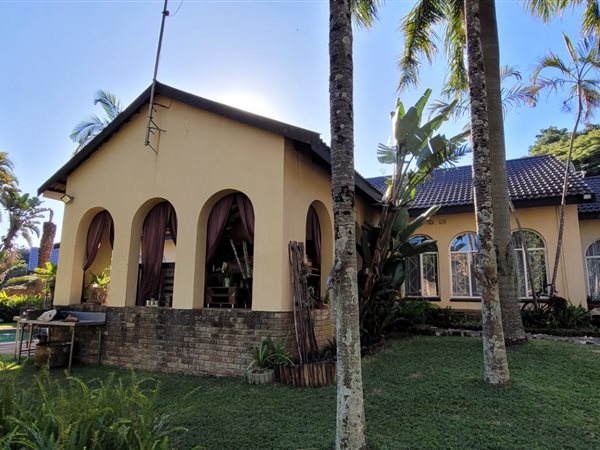 4 Bedroom House 4 Bedroom House