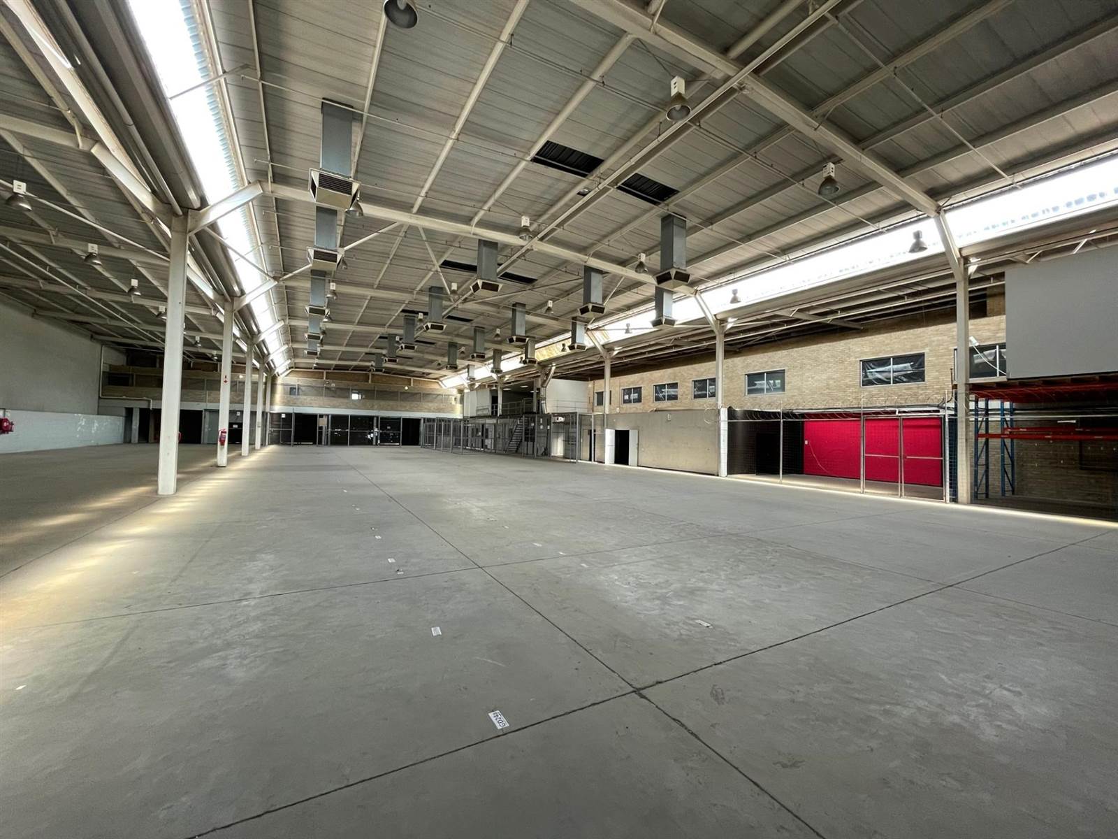 5672  m² Industrial space in Vorna Valley photo number 10