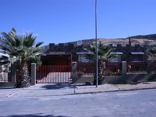 3 Bedroom House 3 Bedroom House