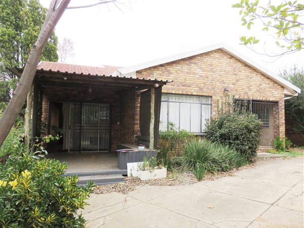3 Bedroom House 3 Bedroom House