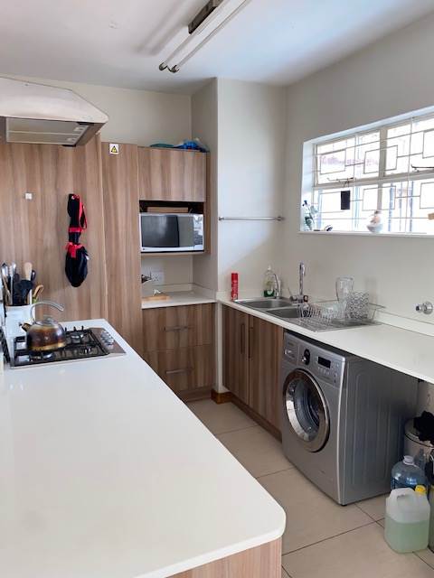 2 Bed Apartment in Braamfontein photo number 2