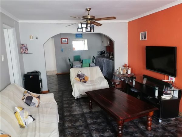3 Bedroom House 3 Bedroom House