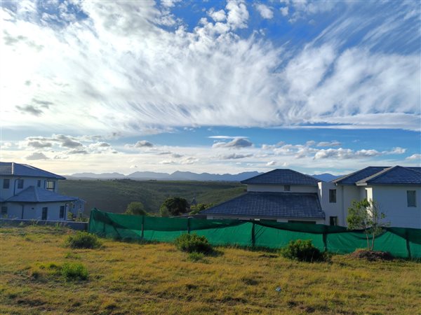 993 m² Land 993 m² Land
