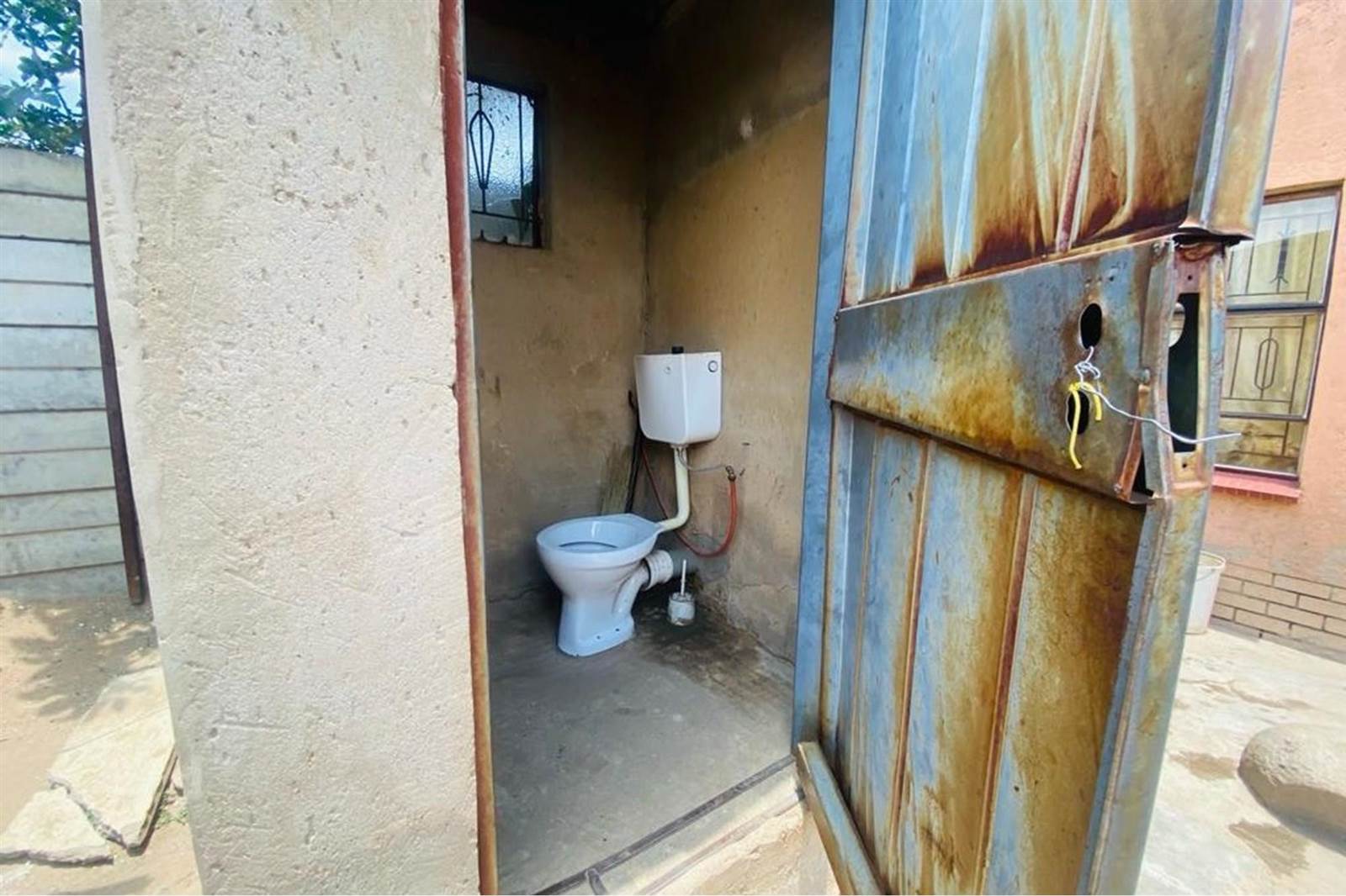 22 Bed House in Tembisa photo number 8