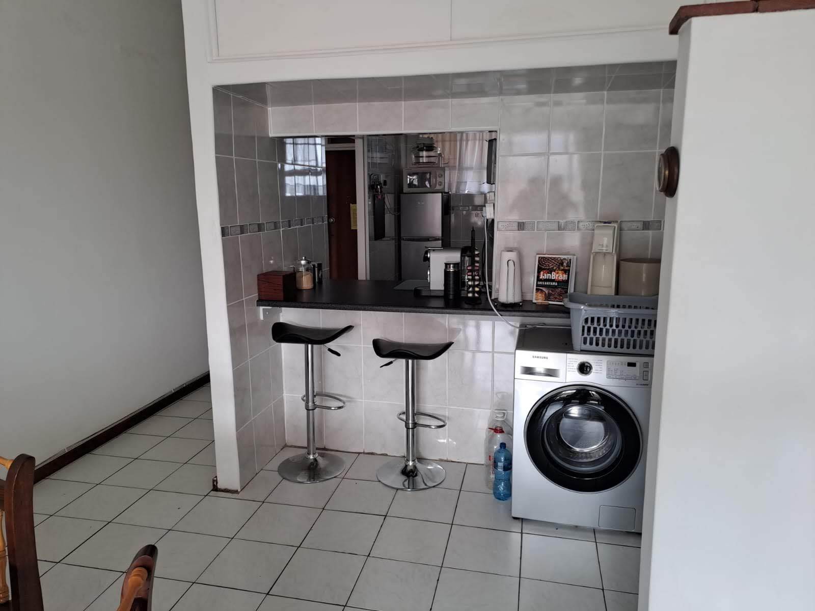 2 Bed Apartment in Scottburgh Central photo number 23