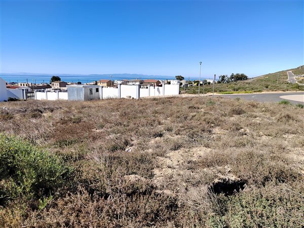 315 m² Land available in St Helena Bay