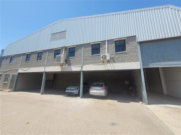 800  m² Industrial space