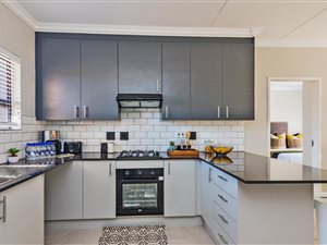 2 Bed Apartment in Honeydew
