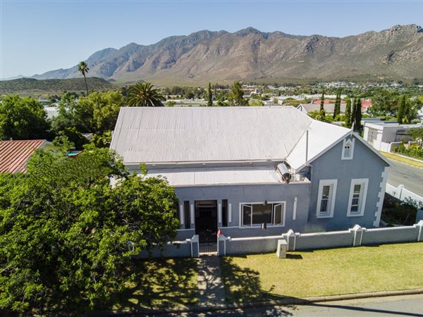 3 Bedroom House 3 Bedroom House