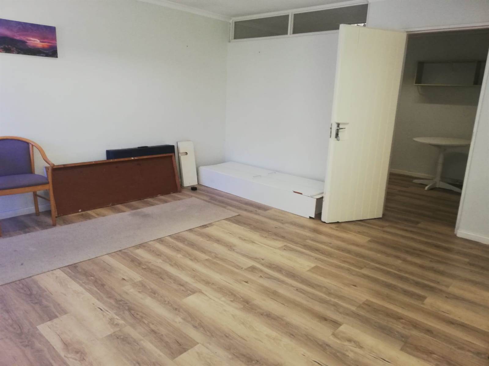 30.15  m² Office Space in Pinelands photo number 2