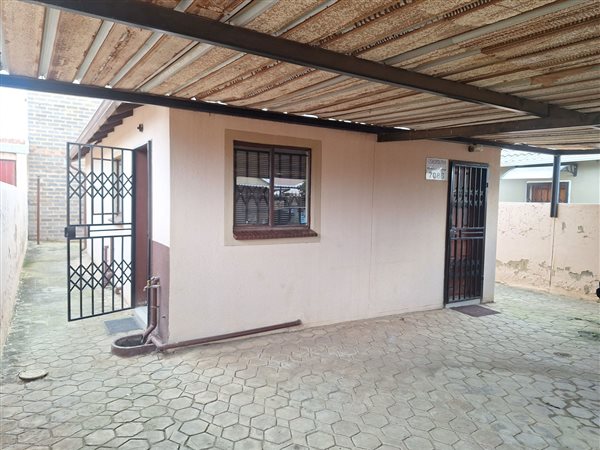 2 Bedroom House 2 Bedroom House