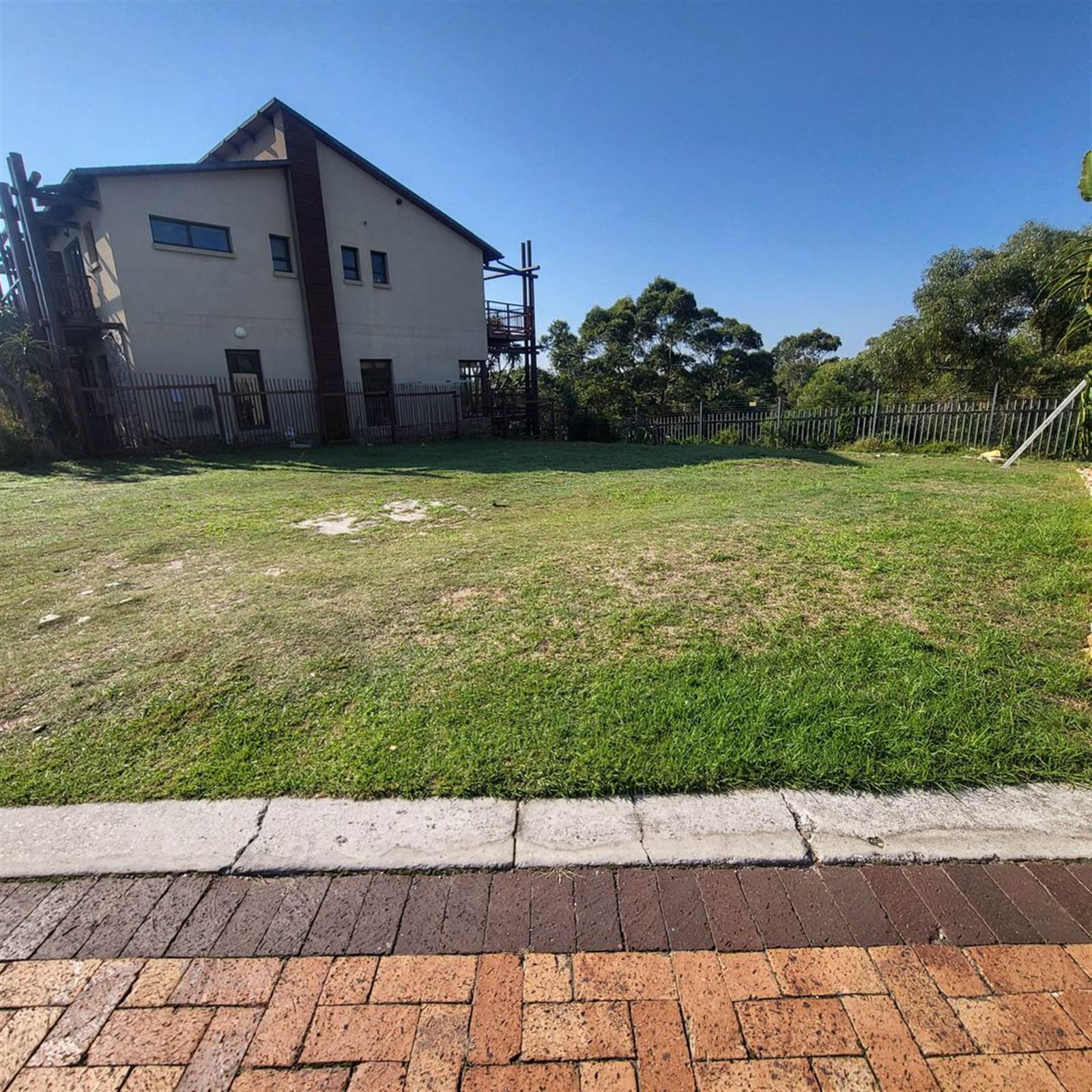 332 m² Land available in Summerstrand photo number 5