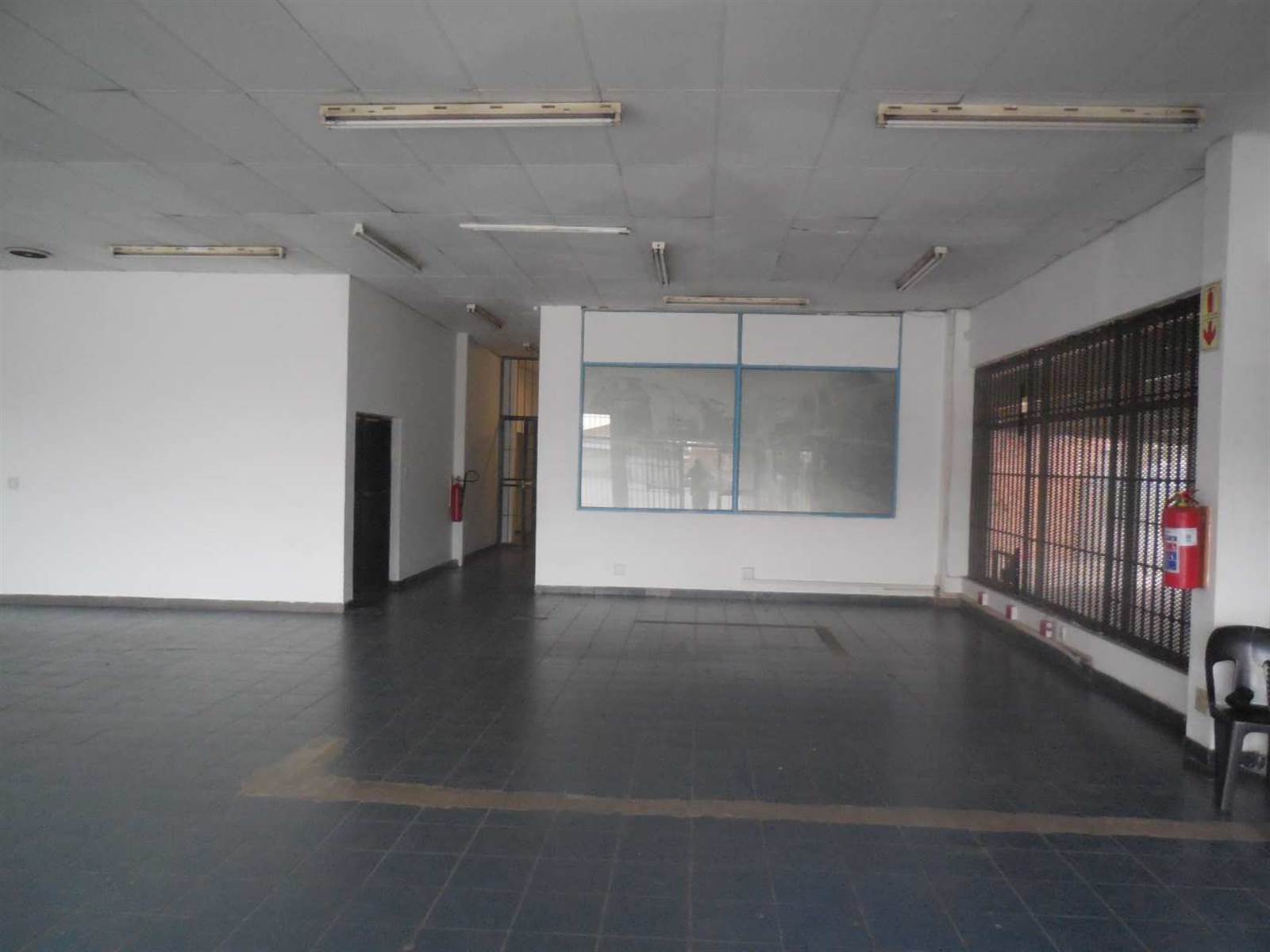 916  m² Commercial space in East Lynne photo number 3