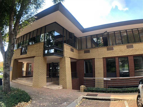 778  m² Commercial space in Constantia Kloof