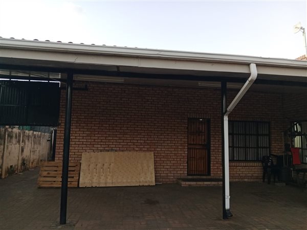 2 Bedroom House 2 Bedroom House