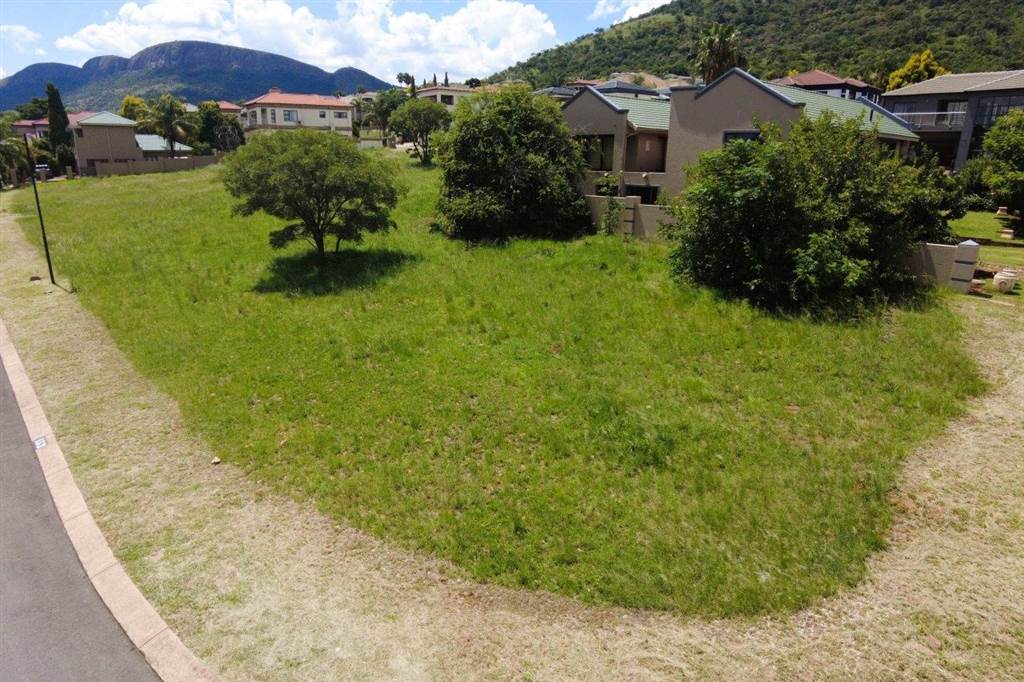690 m² Land available in Kosmos Ridge photo number 2