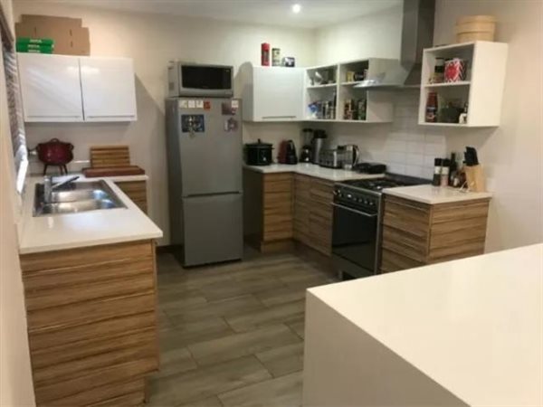 4 Bed House in Norscot