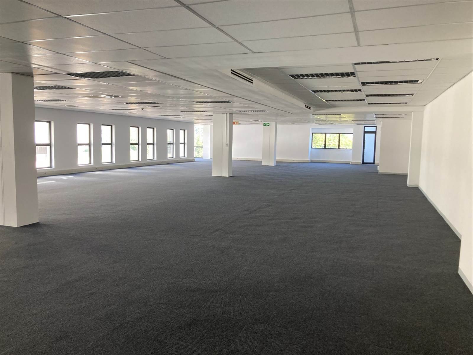 500  m² Commercial space in Rivonia photo number 9