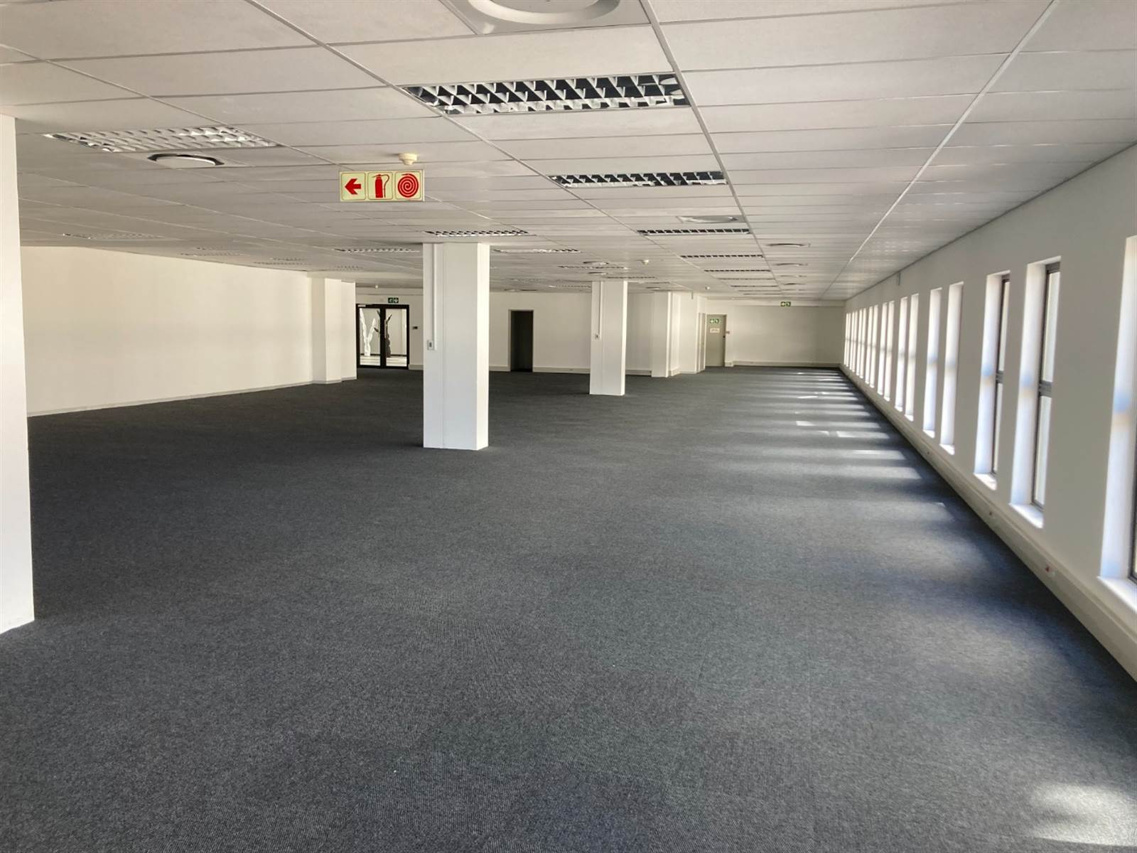 500  m² Commercial space in Rivonia photo number 11