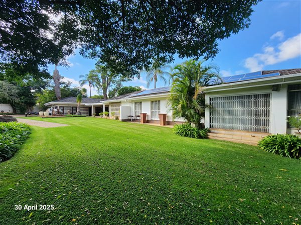 4 Bedroom House 4 Bedroom House