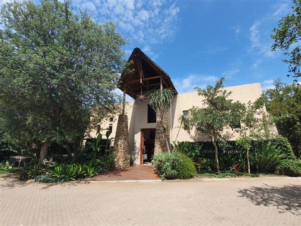 31.2999992370605  m² Commercial space in Hoedspruit