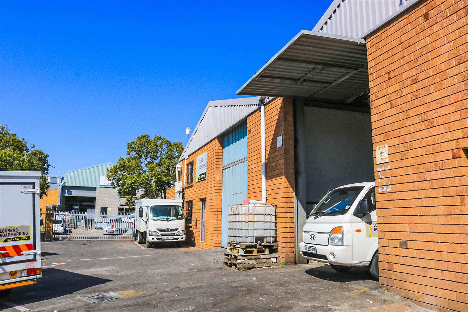 206  m² Industrial space in Killarney Gardens photo number 11