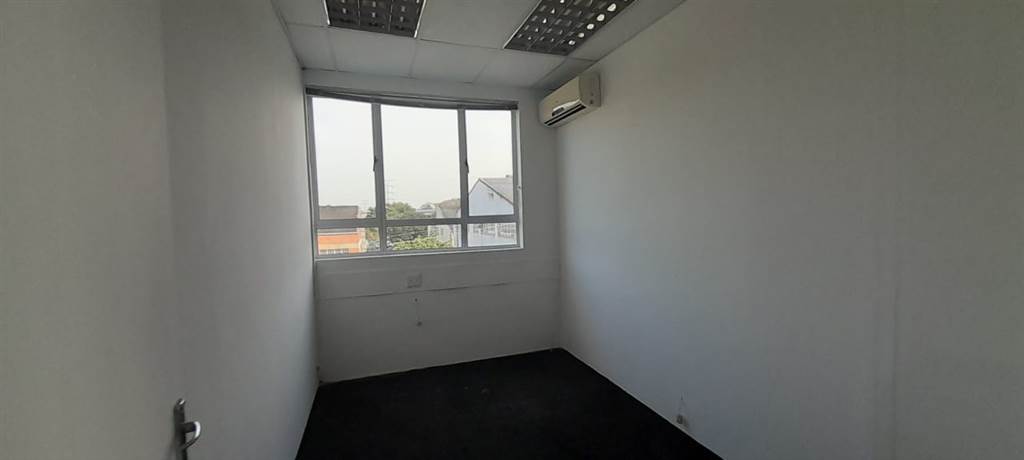 244  m² Commercial space in New Germany photo number 8