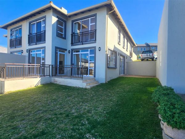 3 Bedroom Duplex 3 Bedroom Duplex