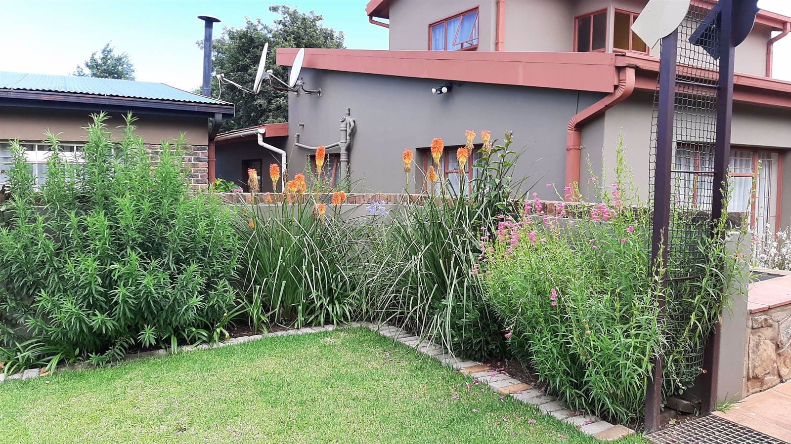 5 Bed House in Dullstroom photo number 9