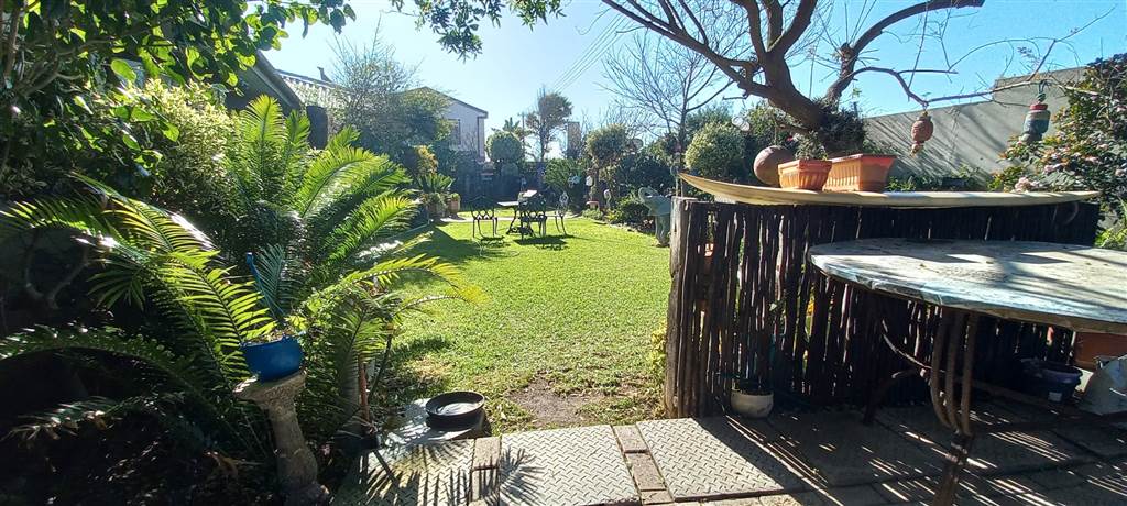6 Bed House in Lamberts Bay photo number 19