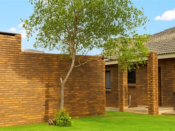 4 Bedroom House 4 Bedroom House