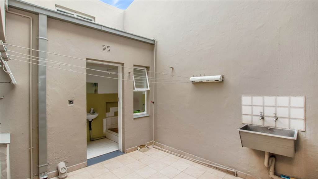 3 Bed Townhouse in Atholl photo number 21