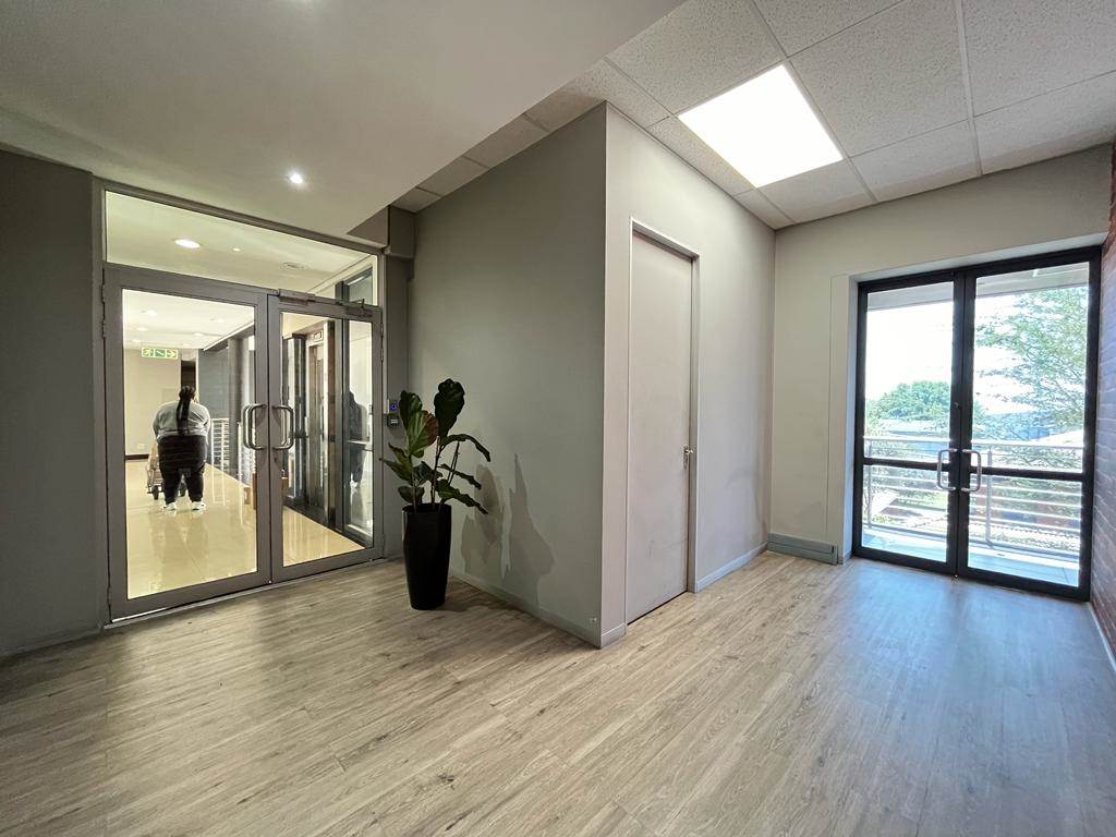 409  m² Commercial space in Bryanston photo number 4