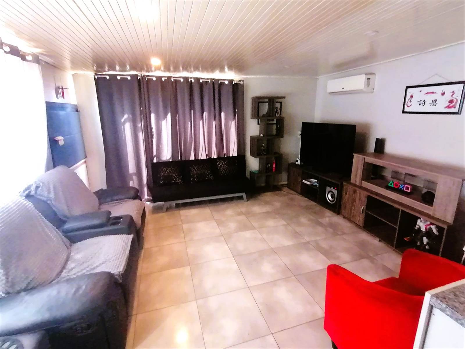 3 Bed House in Brackenfell Central photo number 5