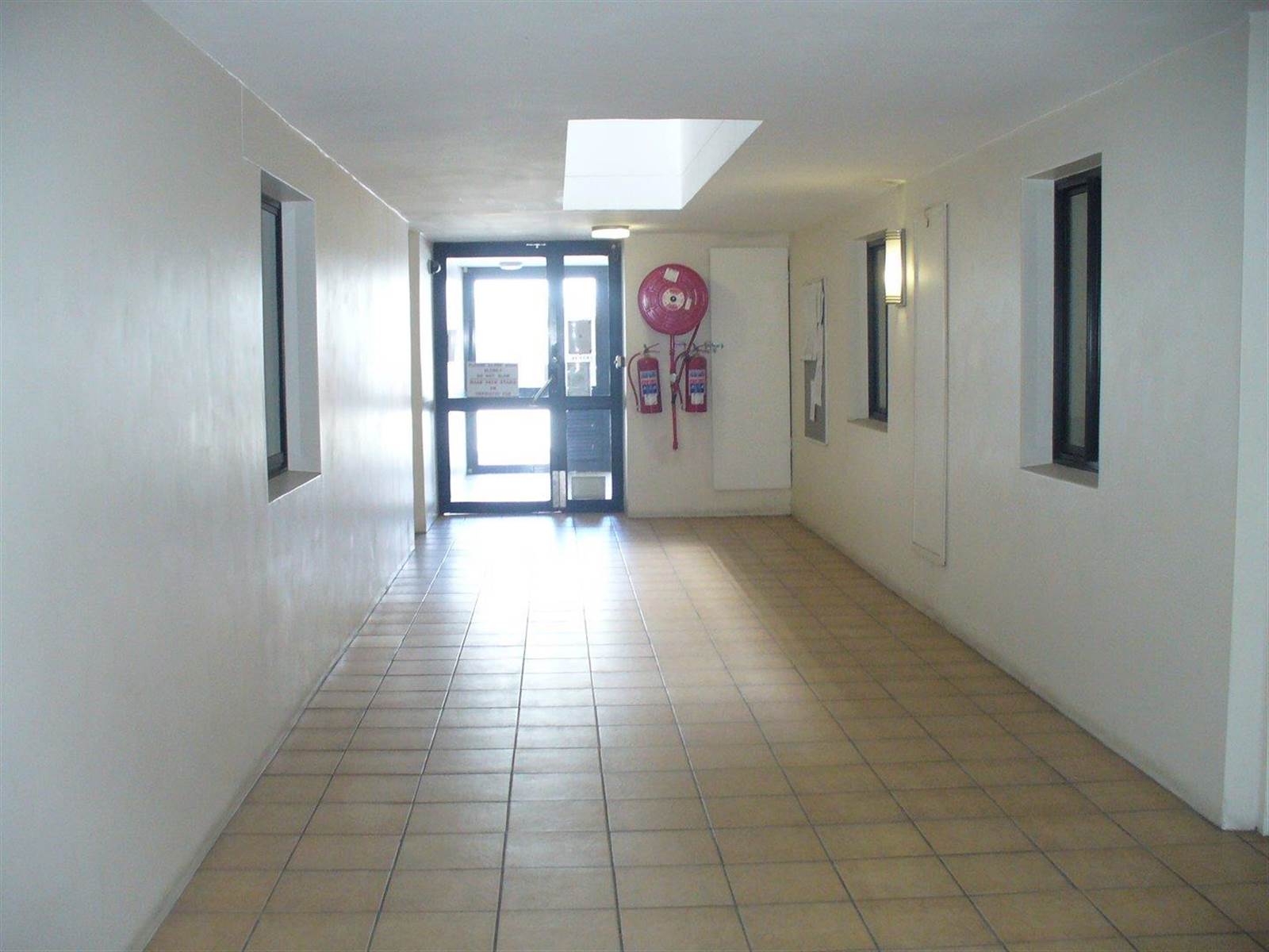 2 Bed Apartment in Gansbaai and surrounds photo number 13