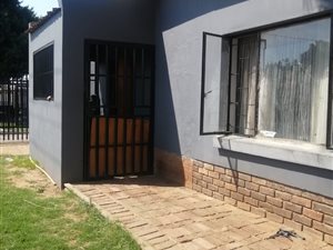 4 Bed House in Jan Niemand Park