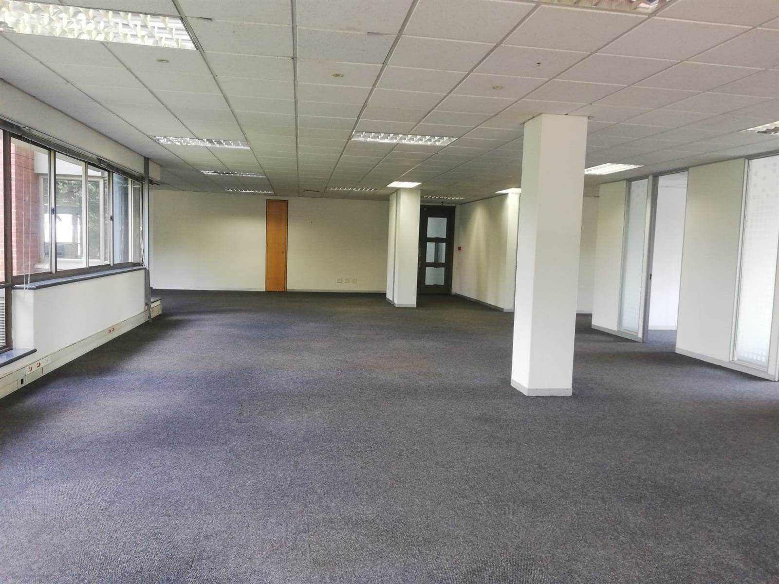 1266.4  m² Commercial space in Woodmead photo number 16