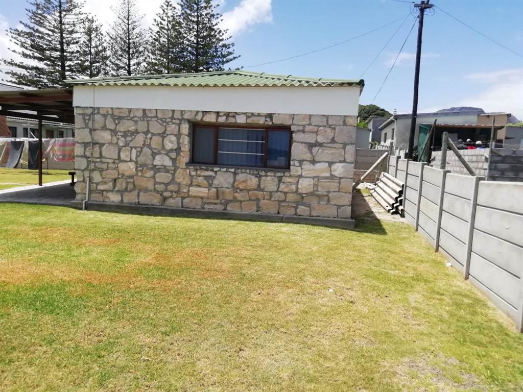 6 Bed House in Gansbaai and surrounds photo number 25