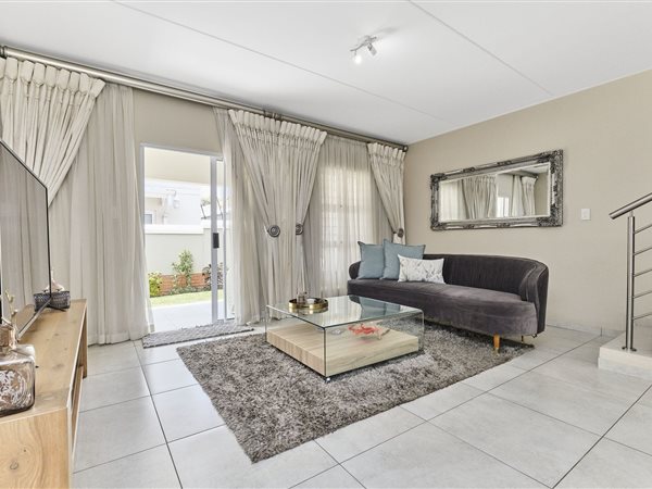 3 Bedroom Duplex 3 Bedroom Duplex