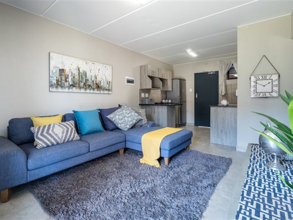 2 Bedroom House 2 Bedroom House