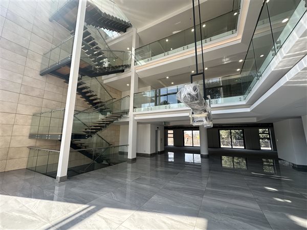 3514  m² Commercial space in Rosebank
