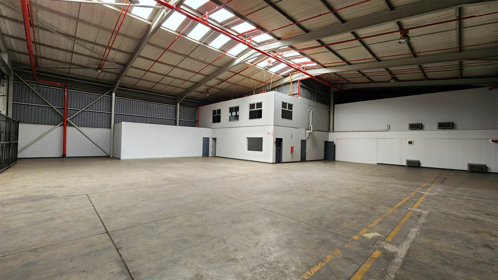 1084  m² Industrial space in Isando photo number 7