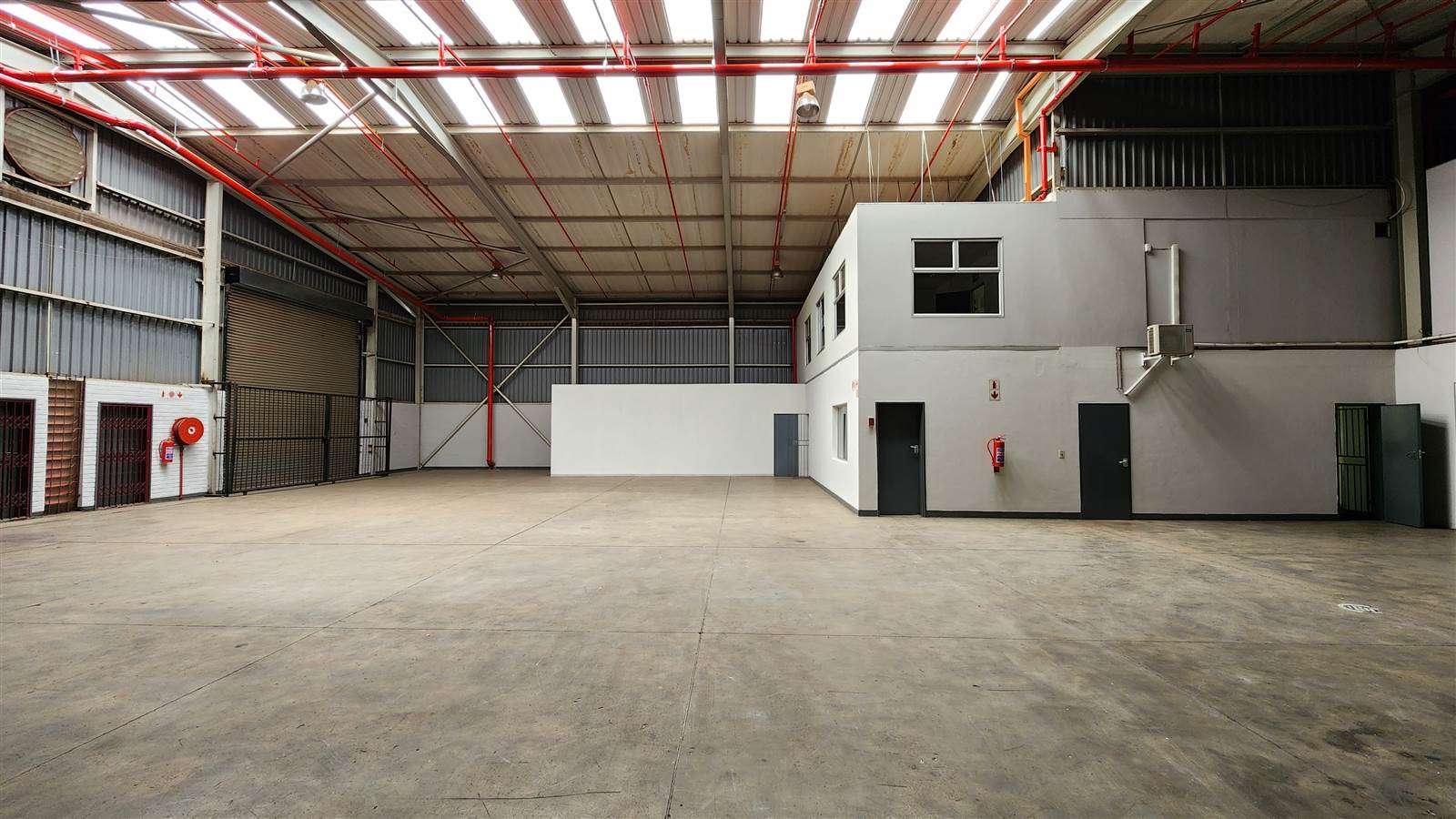 1084  m² Industrial space in Isando photo number 6