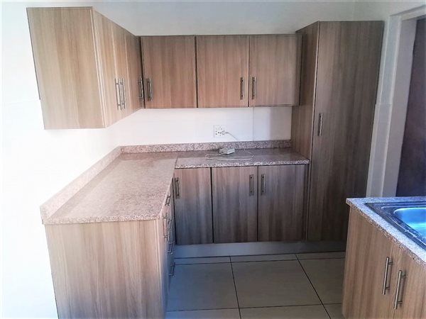 2 Bedroom Townhouse 2 Bedroom Townhouse