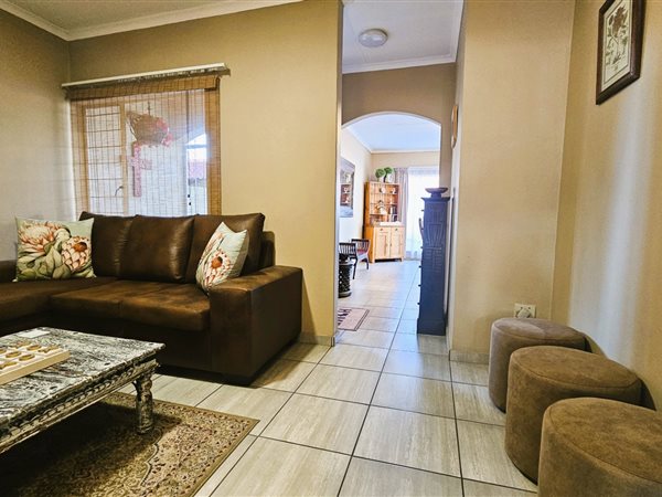 1.5 Bed Townhouse