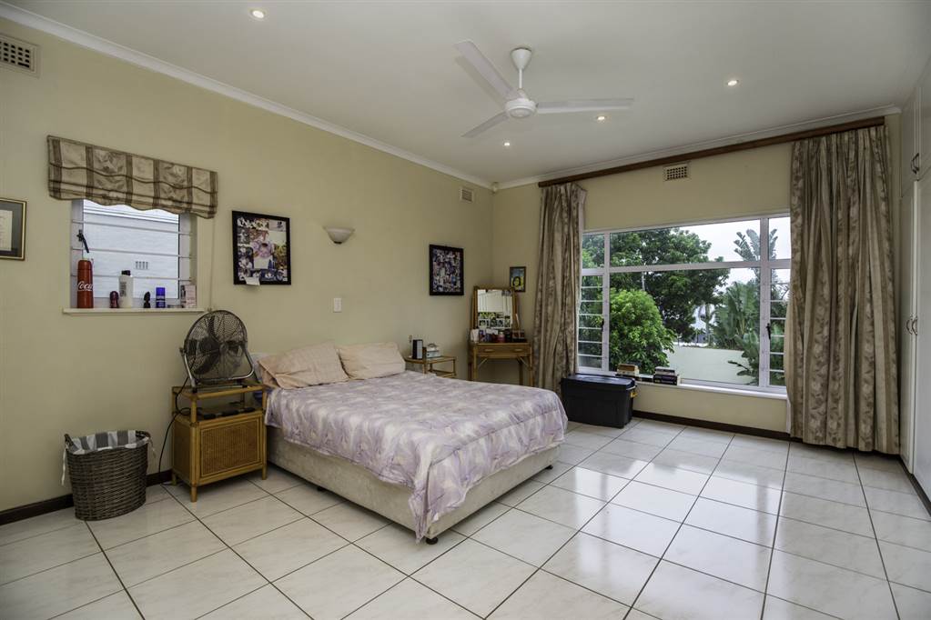 3 Bed House in La Lucia photo number 23
