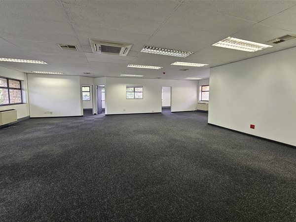 208.5  m² Commercial space