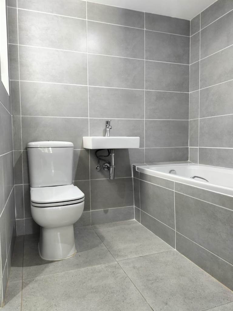 1.5 Bed Apartment in Athlone photo number 20